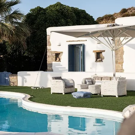 Phos Paros Villa