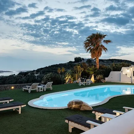 Phos Paros Villa