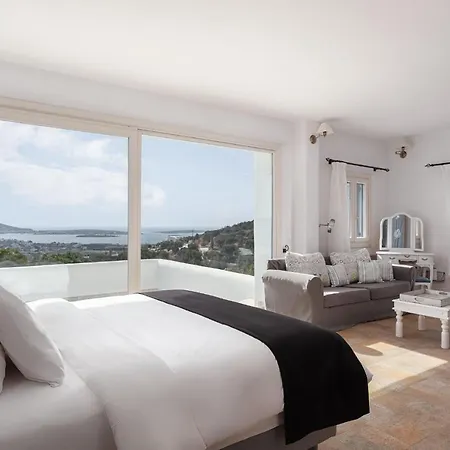 Phos Paros Villa *
