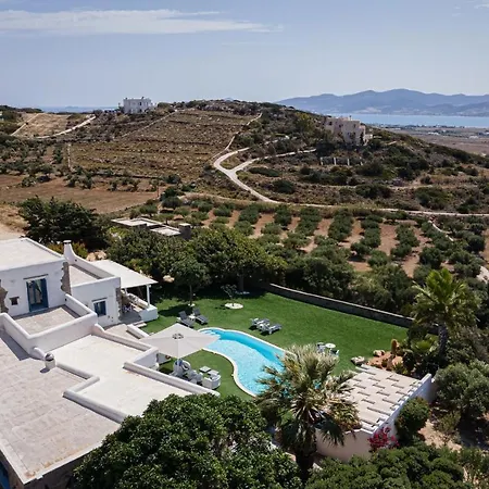 Phos * Parikia (Paros)