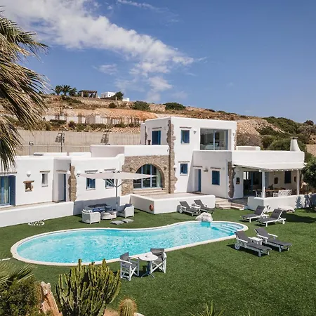 Villa Phos Paros *