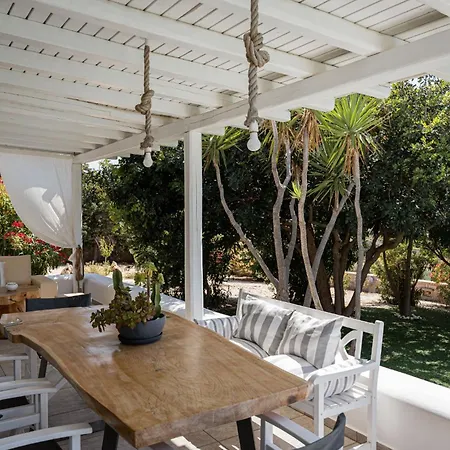 Phos Paros *